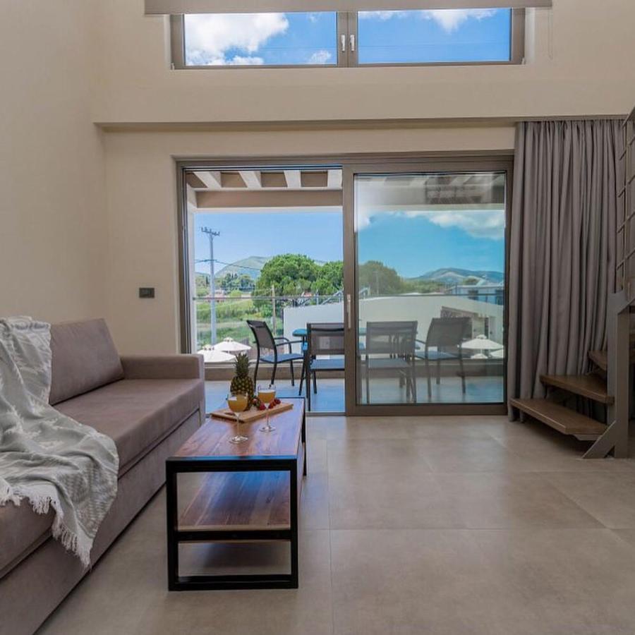 Mystique Luxury Suites & Maisonettes Laganász Kültér fotó