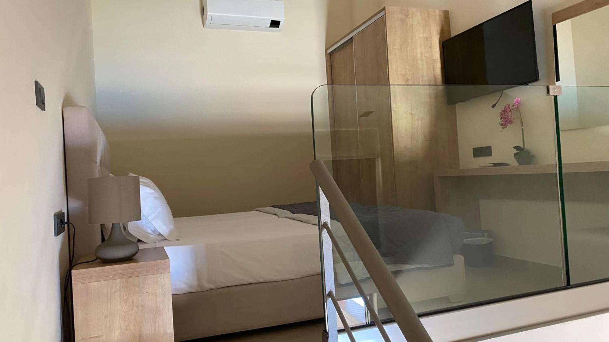 Mystique Luxury Suites & Maisonettes Laganász Kültér fotó